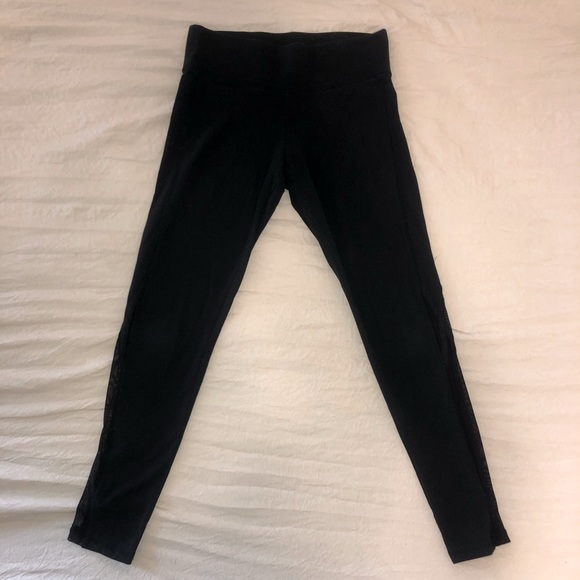 Victoria's Secret Pants - Victoria’s Secret Sport Mesh Leggings